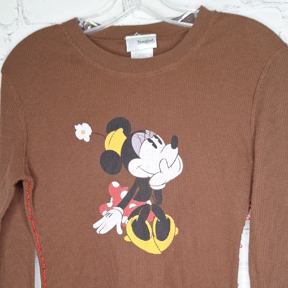Disneyland Resorts Brown Thermal Long Sleeve Minnie Mouse Character Tee Sz Med - Picture 2 of 8